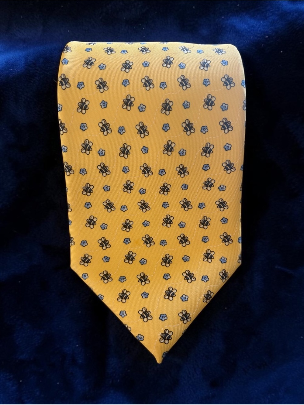 Beaufort “Off The Rack” Mens Tie 3.5/57 100% Silk Made in Italy Bumblebee Floral